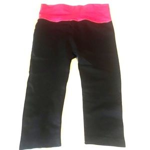 NWT PinkBlush Activewear Workout High Waist Capris Form Fitting Maternity